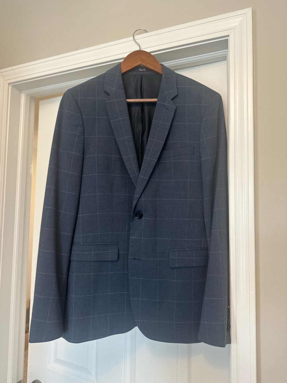 Mango Men's Dark Blue Windowpane Suit with pants